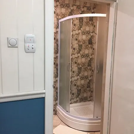 Apartment Square *